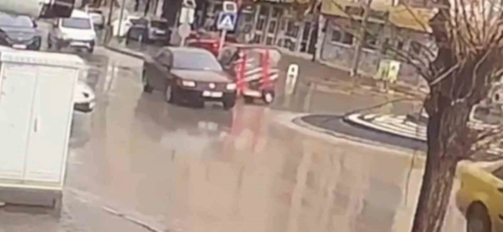 Karaman’da Elektrikli Bisiklet Devrildi: Sürücü Yaralandı
