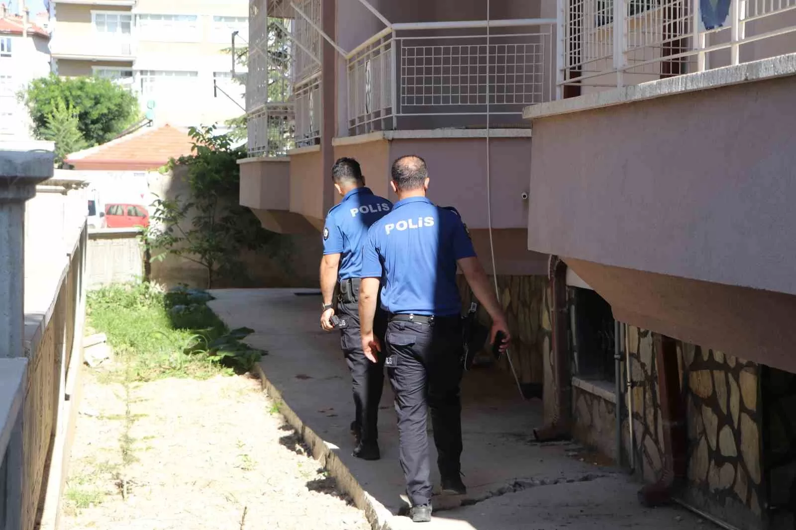 Karaman’da Yürek Burkan Olay: Hastanedeki Babasını Ziyarete Gelmişti, Balkondan Düşüp Yaralandı!