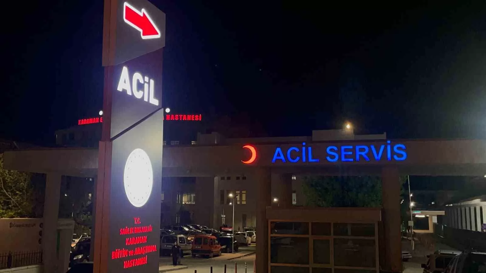 Karaman’da Gece Yarısı Dehşet: Seyir Halindeki Otomobile Silahlı Saldırı, 18 Yaşındaki Genç Ağır Yaralı!