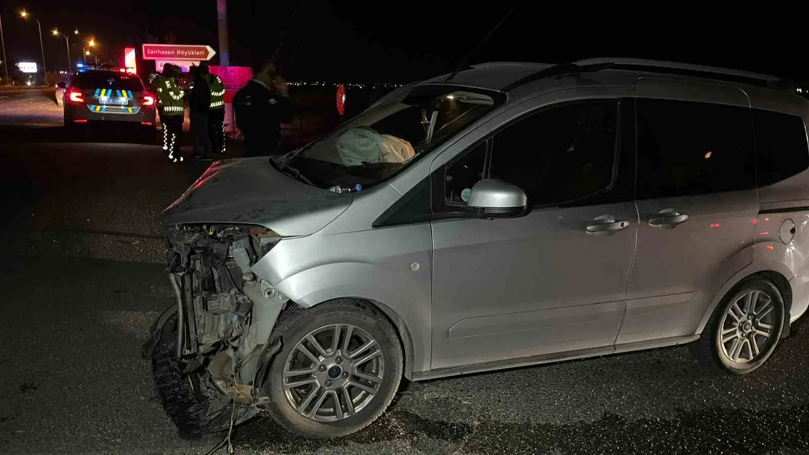 Karaman’da Kavşakta Meydana Gelen Kazada 2’si Çocuk 4 Kişi Yaralandı