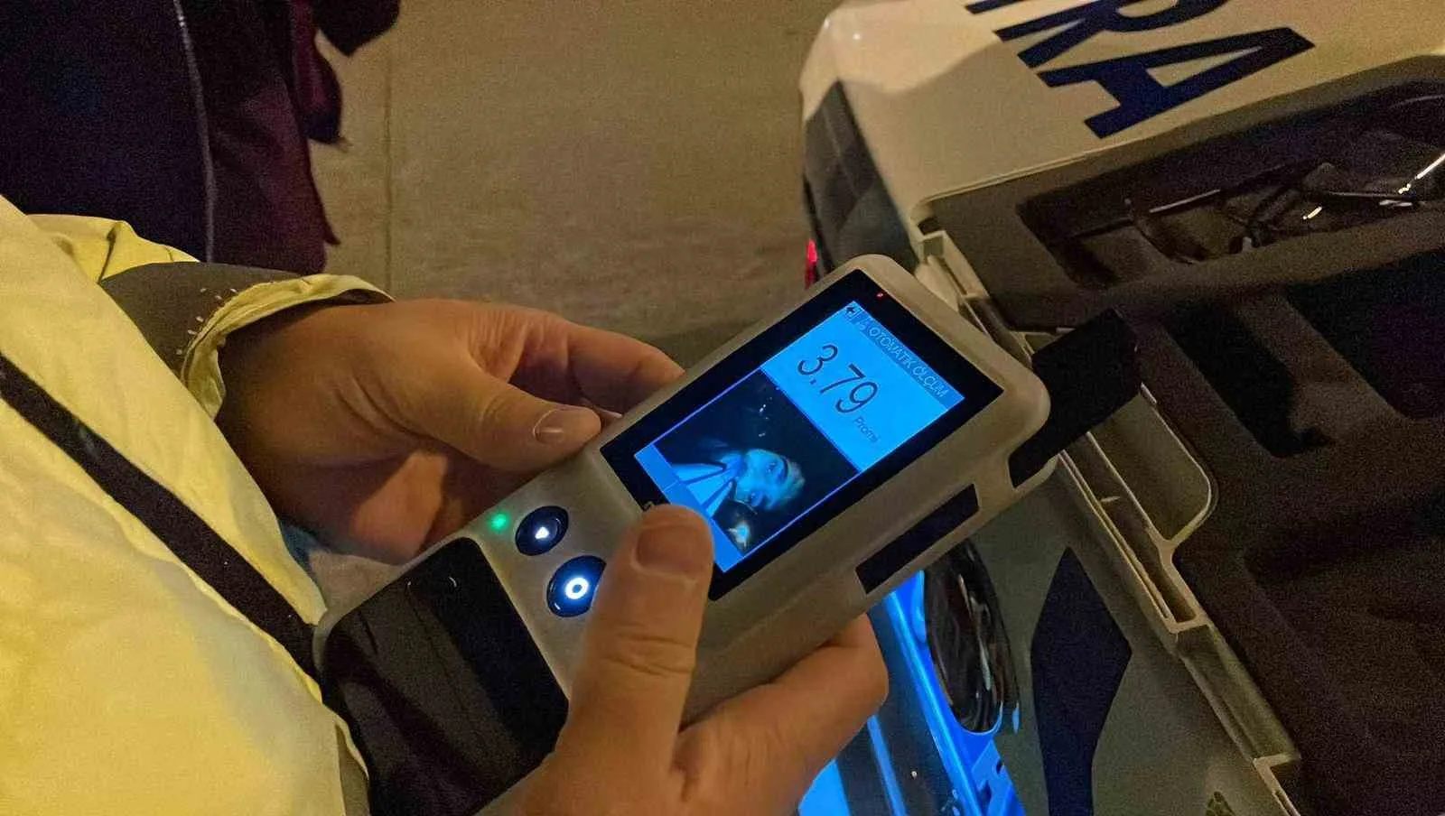 Karaman’da Alkollü Elektrikli Bisiklet Sürücüsü Duran Araca Çarptı