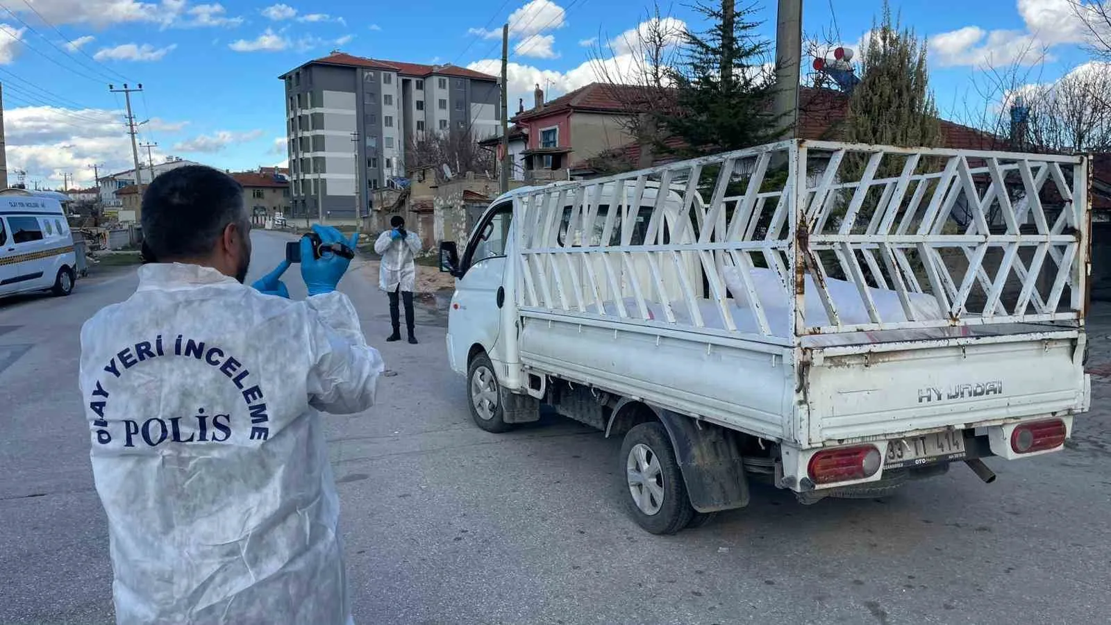Karaman’da Park Halindeki Araçta Hareketsiz Bulunan Şahıs Hayatını Kaybetti