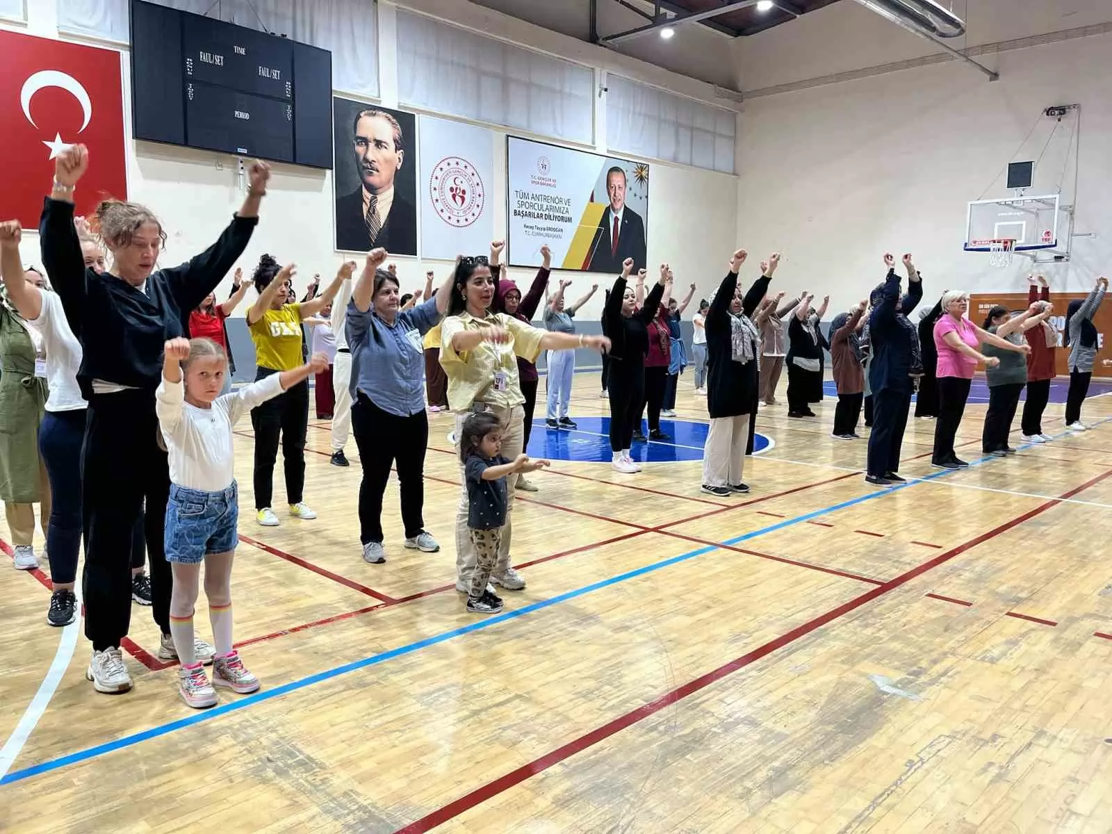Karaman’da Halk Sağlığı Haftası’nda Pilates Etkinliği Düzenlendi