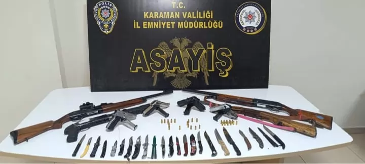 Karaman’da asayiş uygulamalarında ruhsatsız silahlar ve uyuşturucu ele geçirildi